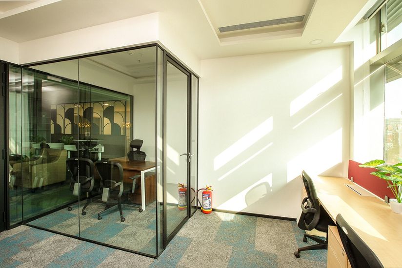 EsziWorkN The Capital